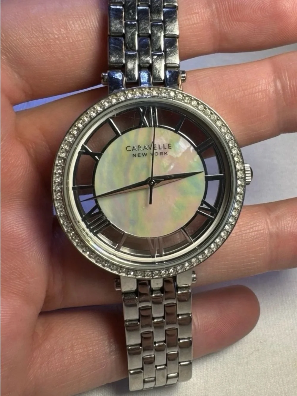 Caravelle New York Mother of Pearl Dial Silver Crystal Watch new battery Works